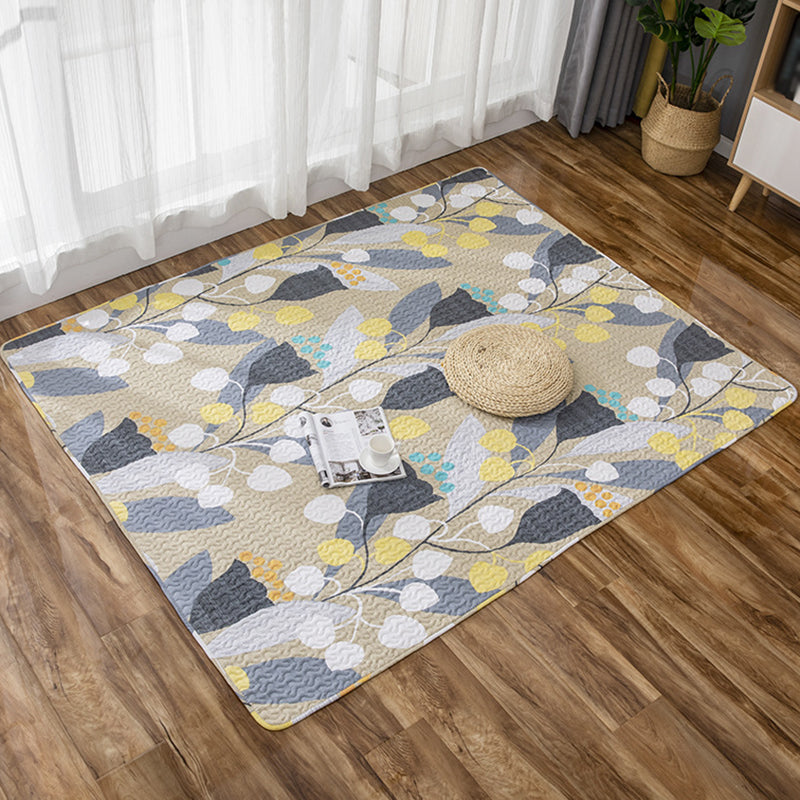 Geometric Pattern Rug Synthetic Carpet Pet Friendly Stain Resistant Rug for Bedroom