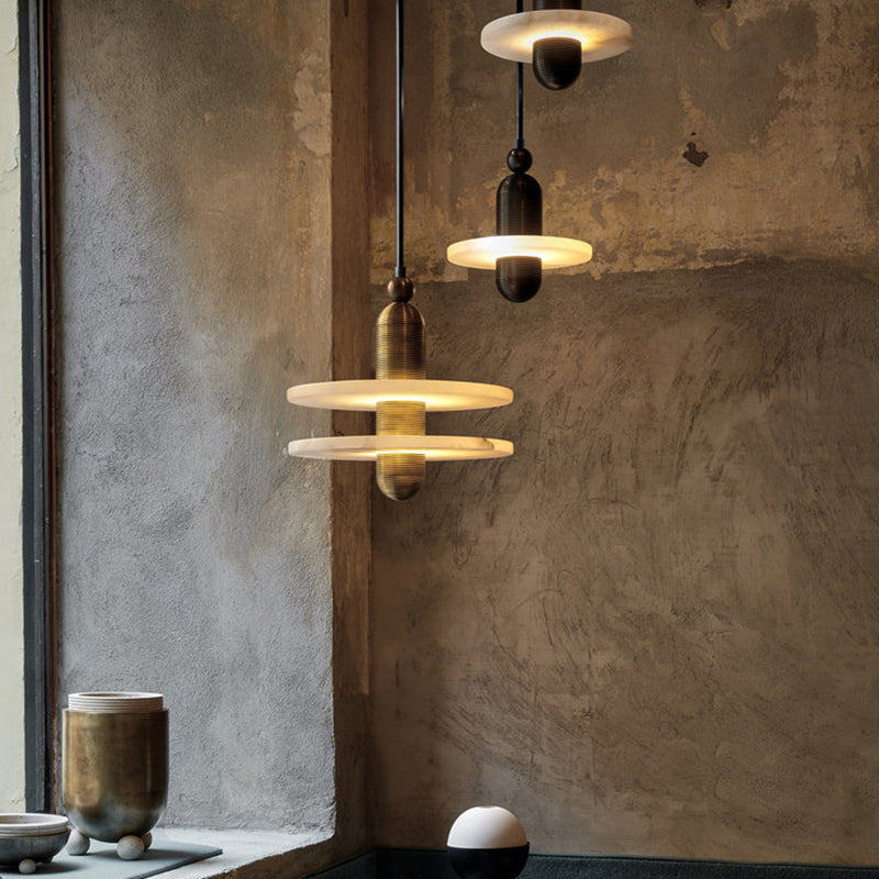 Postmoderne LED -Anhänger Licht Marmor Fliege Saucer -Nachthänzer Licht