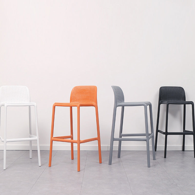 Contemporary PP Bar and Counter Stool Low Back Stool with 4 Legs