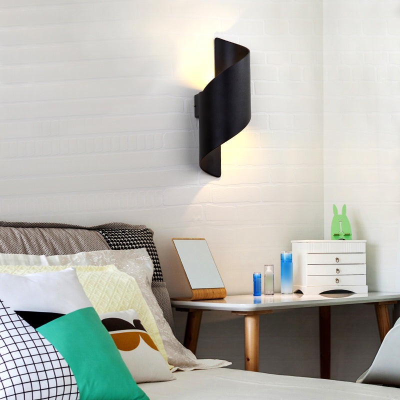 Unique Shade Metal Wall Sconce Modern Style 1-Light Wall Lighting Fixtures
