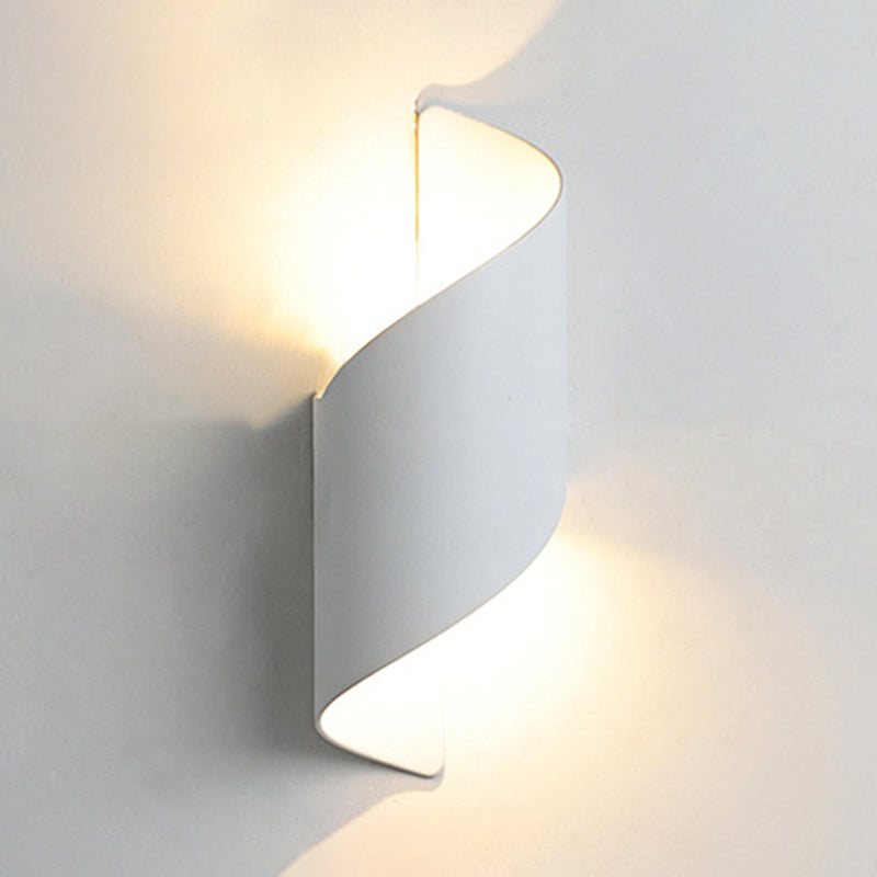 Unique Shade Metal Wall Sconce Modern Style 1-Light Wall Lighting Fixtures