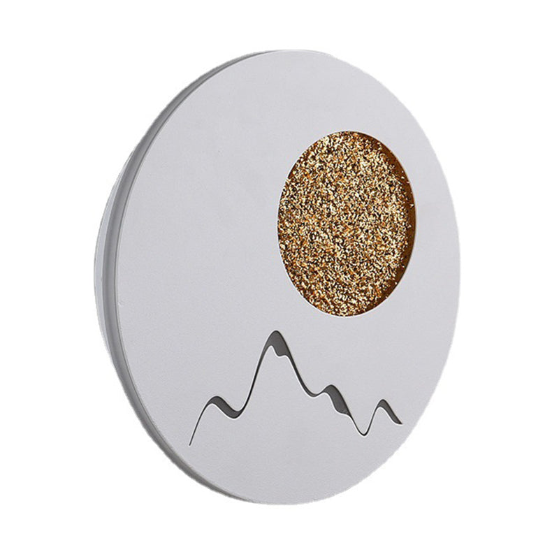 Creative Metal Wall Light Modern LED Wall Light Fixture for Bedroom