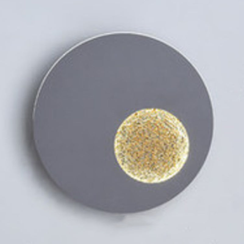 Creative Metal Wall Light Modern LED Wall Light Fixture for Bedroom