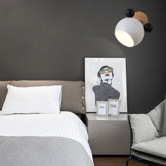 1 Light Wall Sconce Modern Style Metal Wall Lighting for Living Room