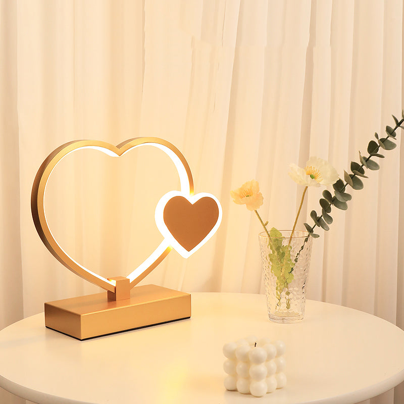 Romantic Heart Shaped Table Lamp Modern Metal Bedroom LED Night Light