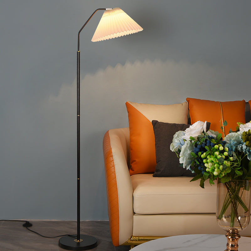 Zeitgenössische Stehlampe Buntes Bodenlicht mit Stoffton für Schlafzimmer