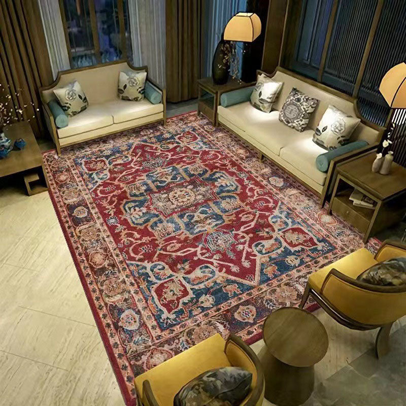 Red Traditional Rug Polyester Graphic Rug Stain Resistant Rug for Living Room