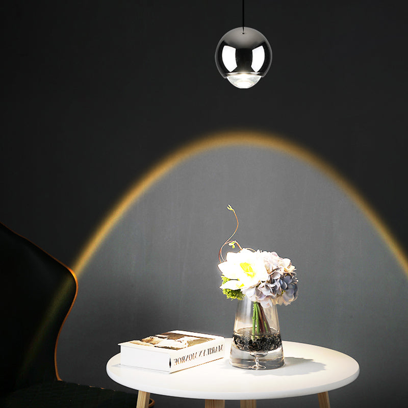 Postmoderne Aluminium -Anhänger Light Globe Form Hanging Anhänger für Wohnzimmer