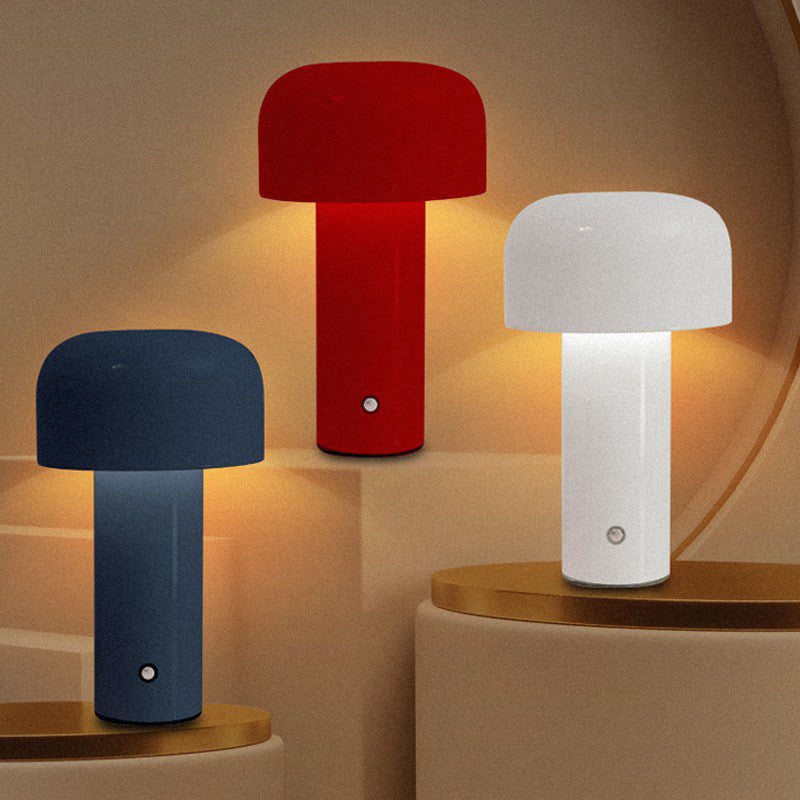 Modern Chargeable Table Lamp 1-Light Desk Light with Iron Shade for Living Room