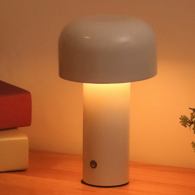 Modern Chargeable Table Lamp 1-Light Desk Light with Iron Shade for Living Room