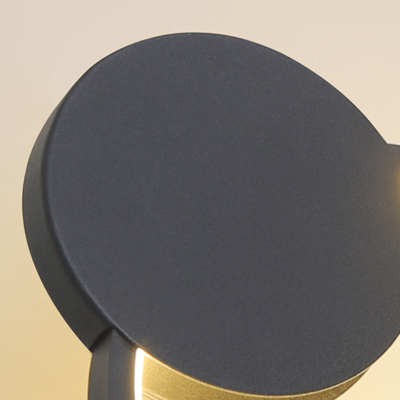 Style moderne suspendu luminaire en forme de bande LED Pendante Lumière pour le salon