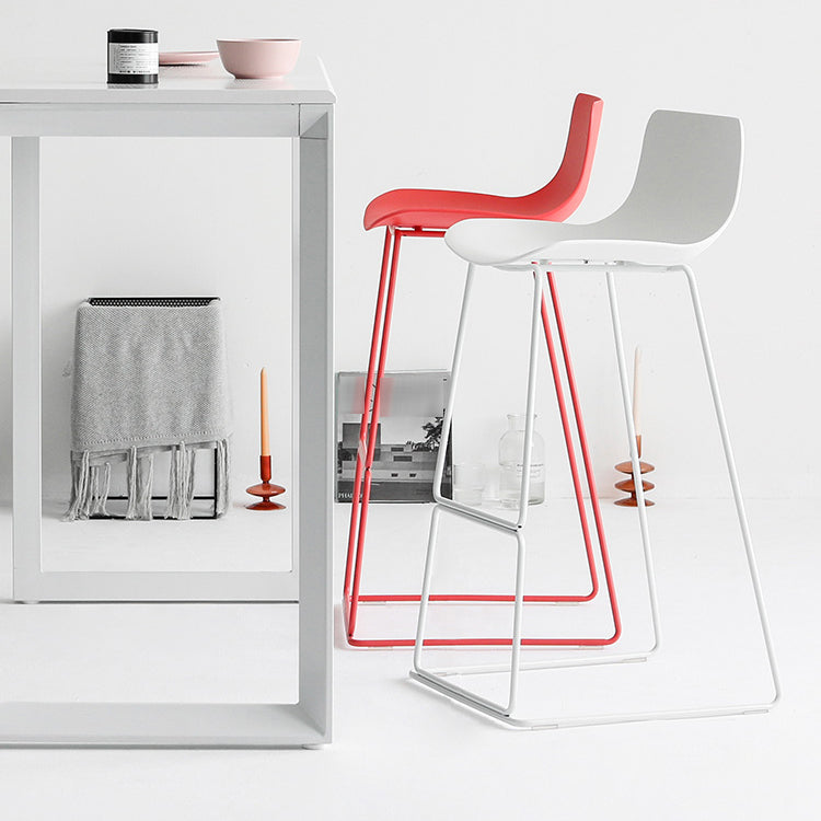 Nordic Plastic Bar Stool Bucket Counter Bar Stool with Metal Legs