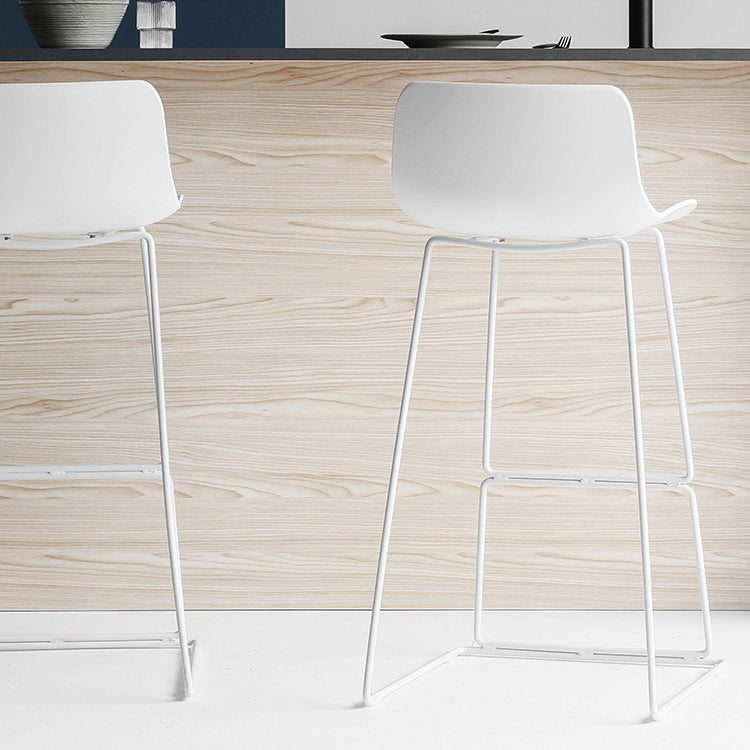 Nordic Plastic Bar Stool Bucket Counter Bar Stool with Metal Legs