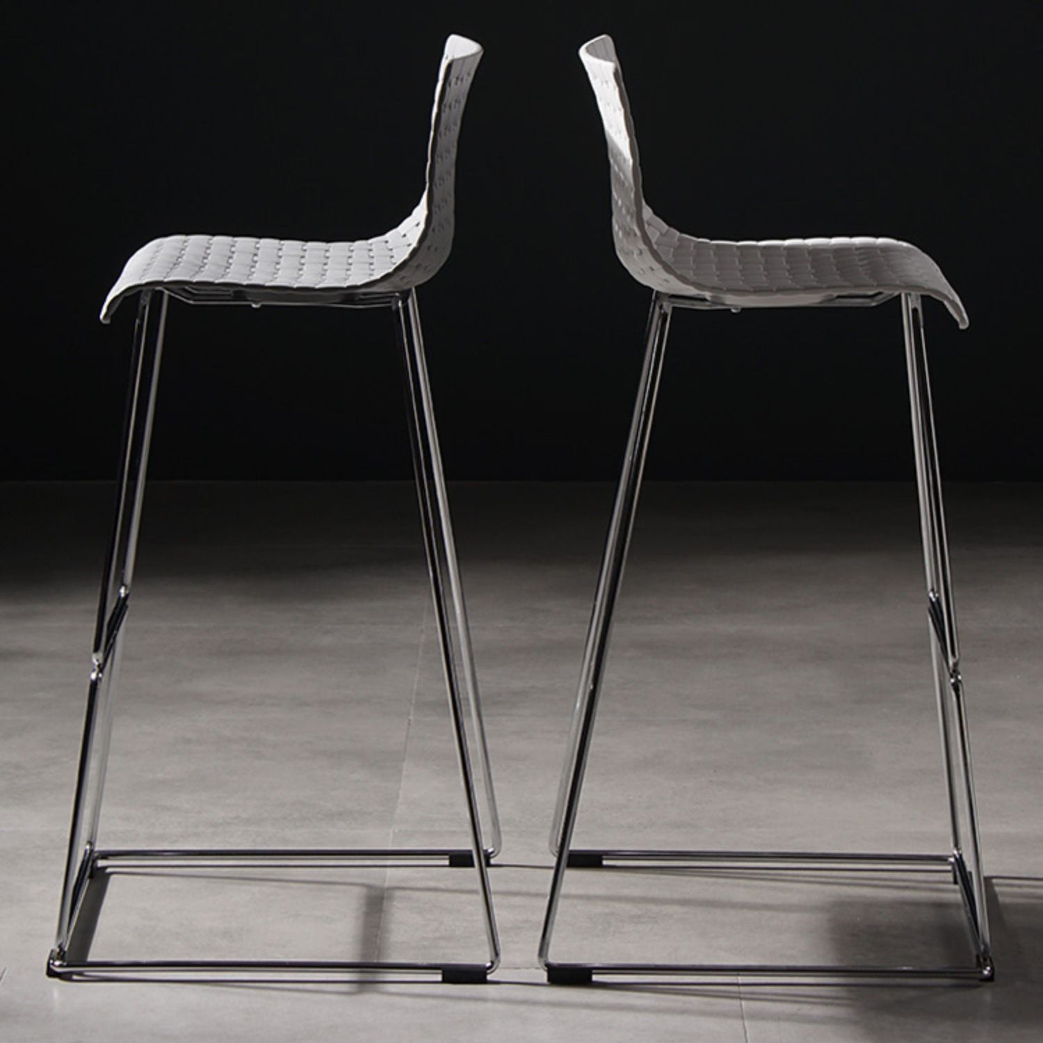 Industrial Bar-stool Plastic Counter Bar Stool for Kitchen Bar with Metal Legs