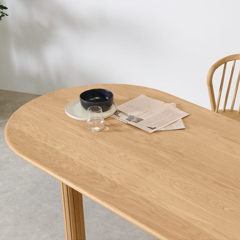 Modern Style Dining Oval Table Dining Wooden Table for Restaurant with Wood Legs