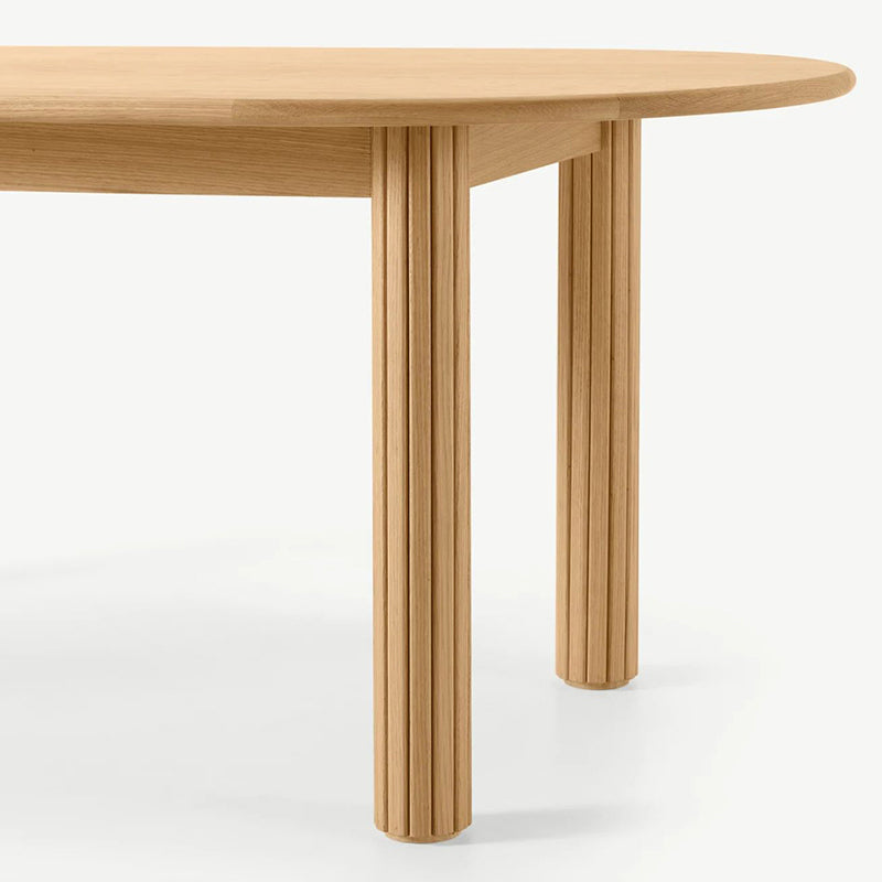 Modern Style Dining Oval Table Dining Wooden Table for Restaurant with Wood Legs