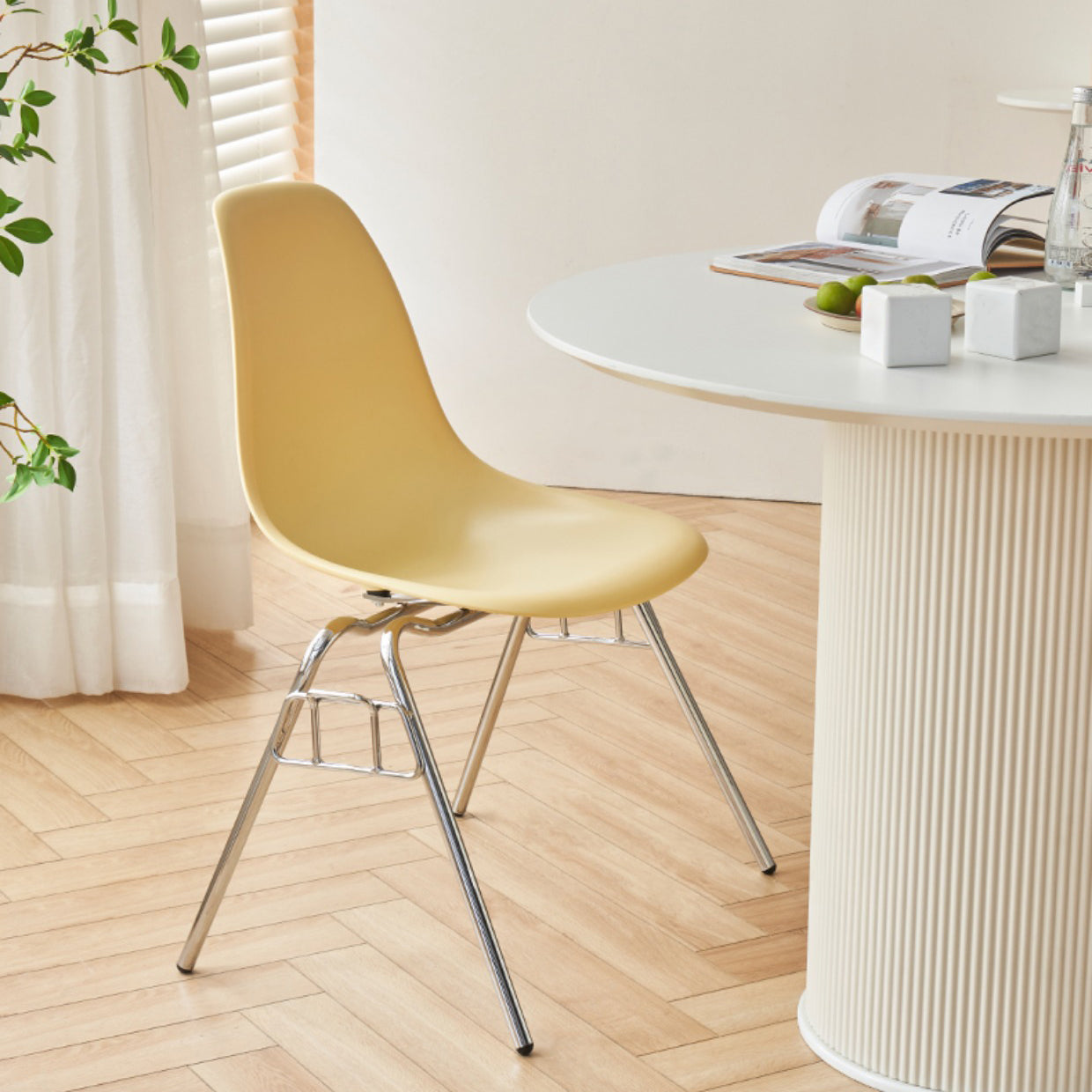 Modern Design Armless Solid Back Chair Plastic Stacking Side Chairs