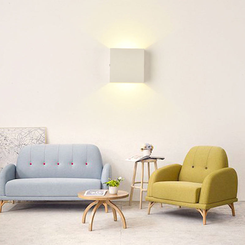 Moderner Stil quadratischer Wandbeleuchtung Metall 2 Leuchten Wandscheibe Jungtiere