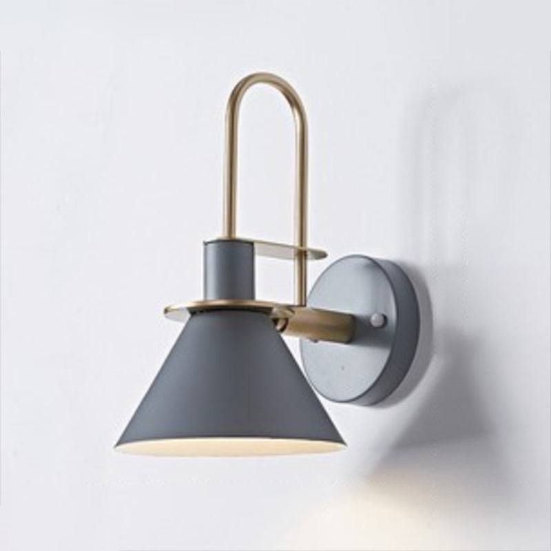Nordic Wall Lighting Fixture Metal Wall Light Sconce for Bedroom