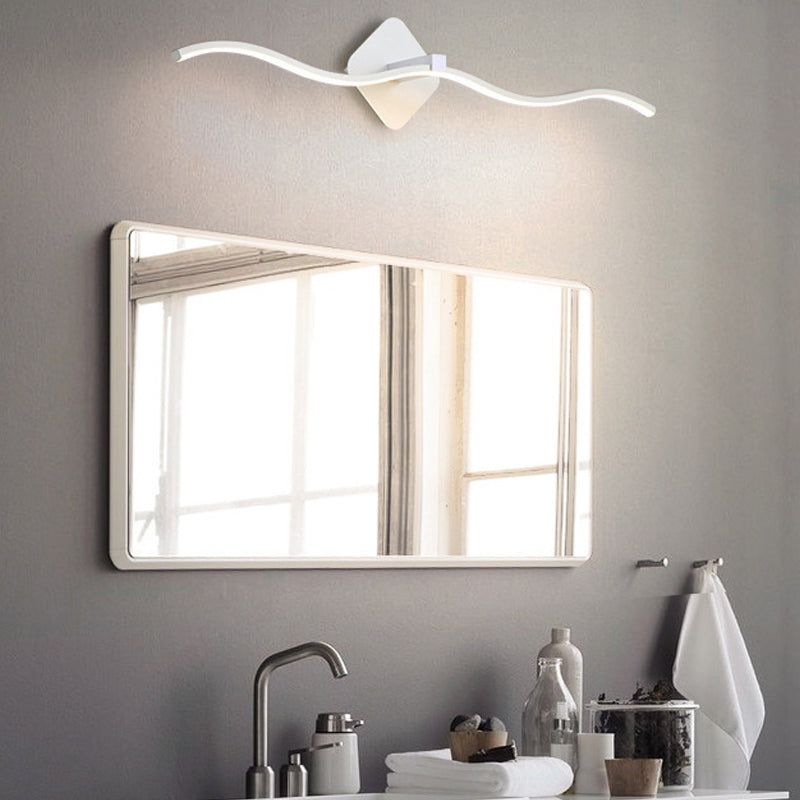 Lámpara de pared de baño de ola LED de metal LED de pared simple montada en la pared