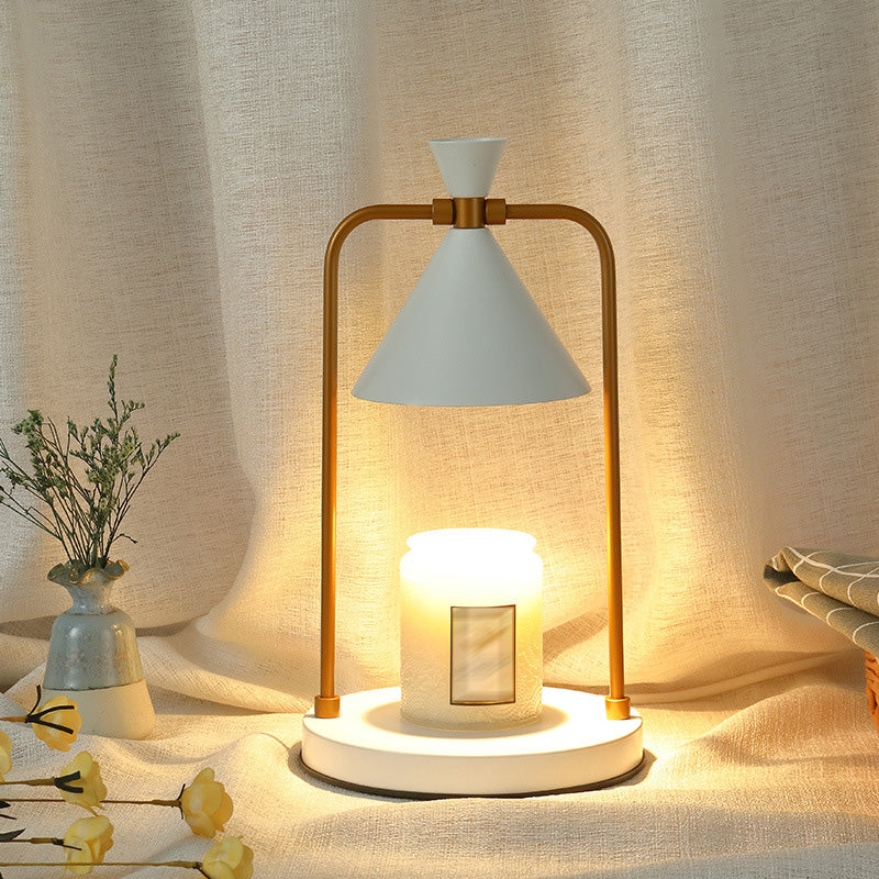 Lampada da tavolo a forma di cono in stile postmoderno Lampada da tavolo in metallo a 1 luce per camera da letto