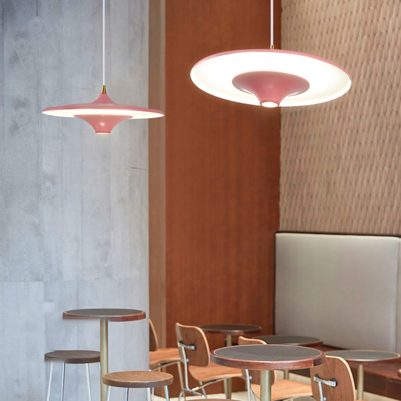 Pendentif en forme d'OVNI nordique Pendoir suspendu coloré pour le salon