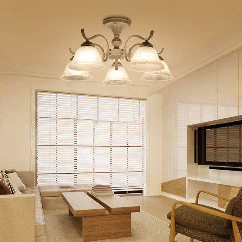 Bell blanc semi-luxueuse Mount Vintage Verage Shade plafond Plafond pour le salon