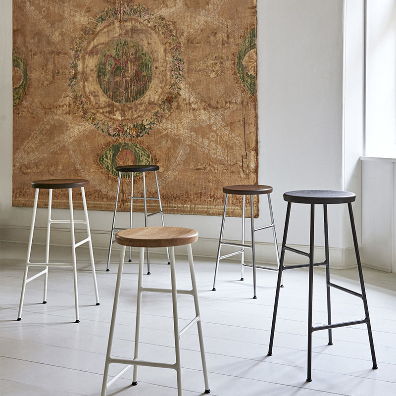 Modern Footrest Backless Barstool Matte Finish Oak Wood Coffee Shop Stool