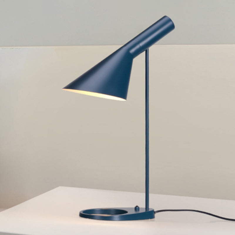 Geometrische Formmetalltischlampe Moderne Style 1 Light Tischlampenleuchten