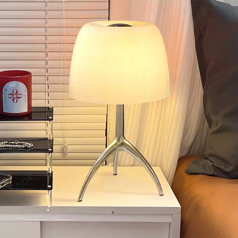 Round Shape Metal Table Lamp Modern Style 1-Light Table Lamp Fixtures