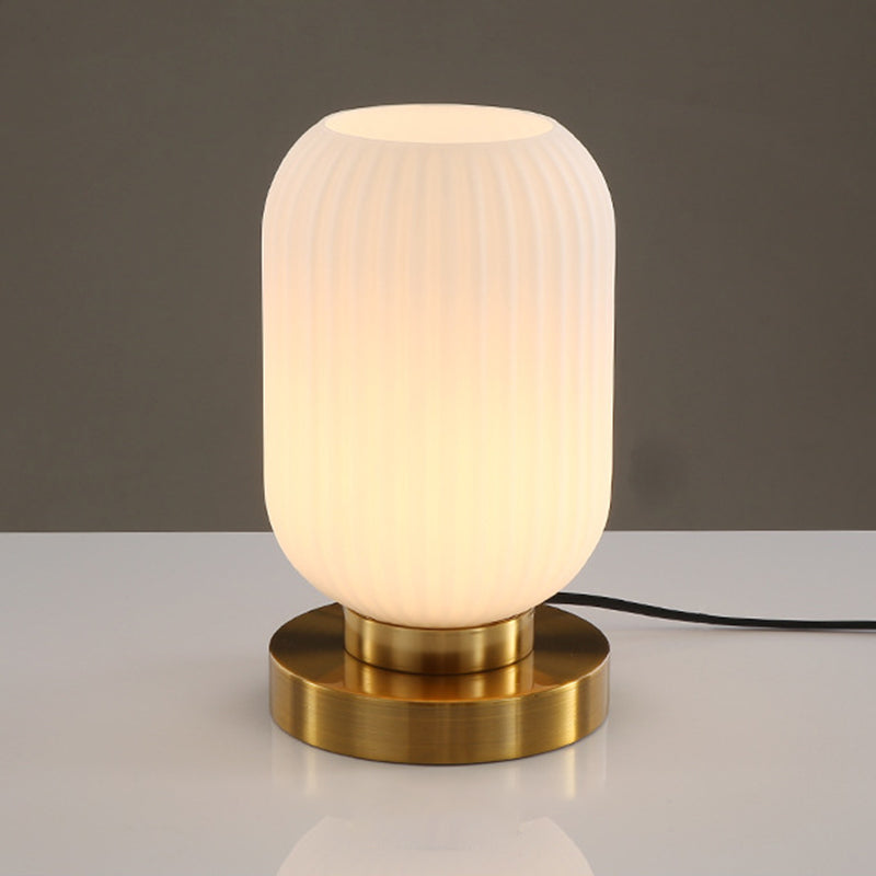 Lampes de table de nuit géométrique en verre de style moderne.