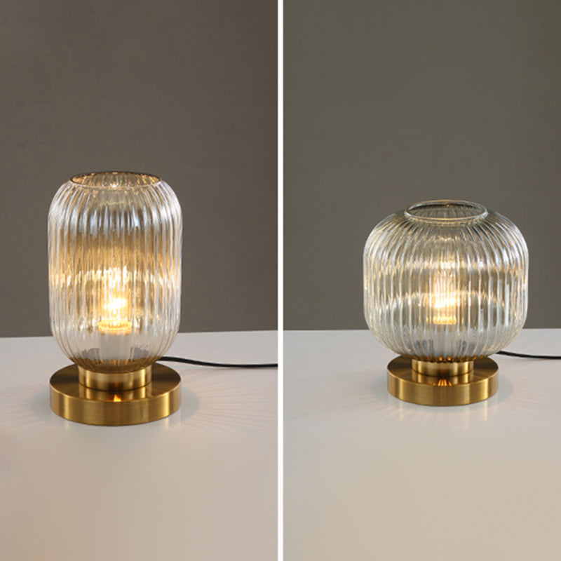 Lampes de table de nuit géométrique en verre de style moderne.