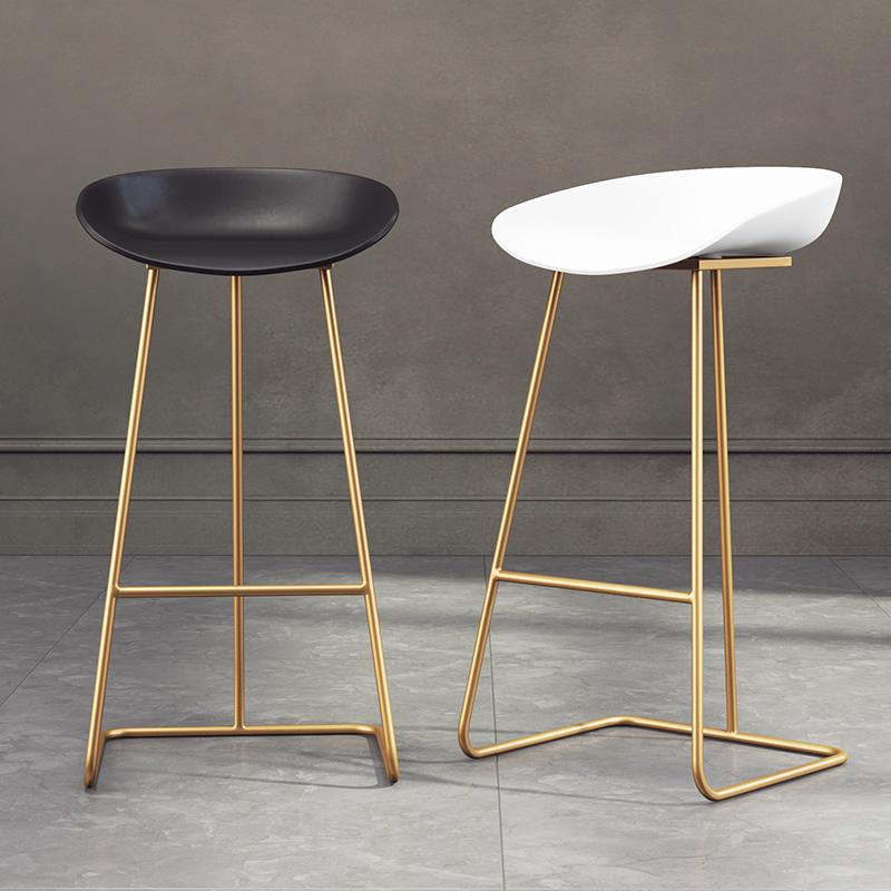 Glam Coffee Shop Footrest Stool Matte Finish Plastic Barstool