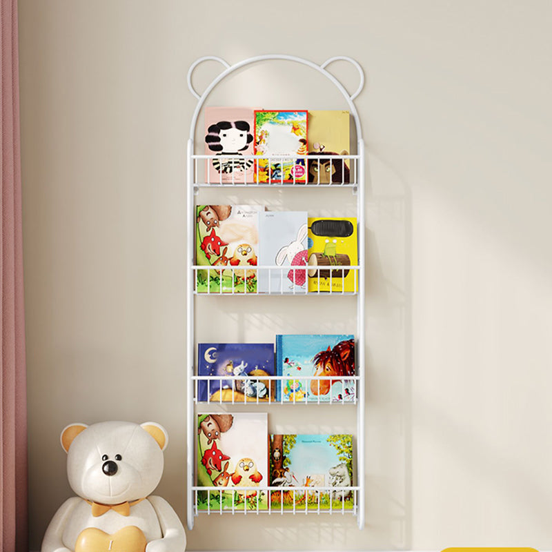 Libreria moderna in metallo galleggiante in metallo chiuso a parete.