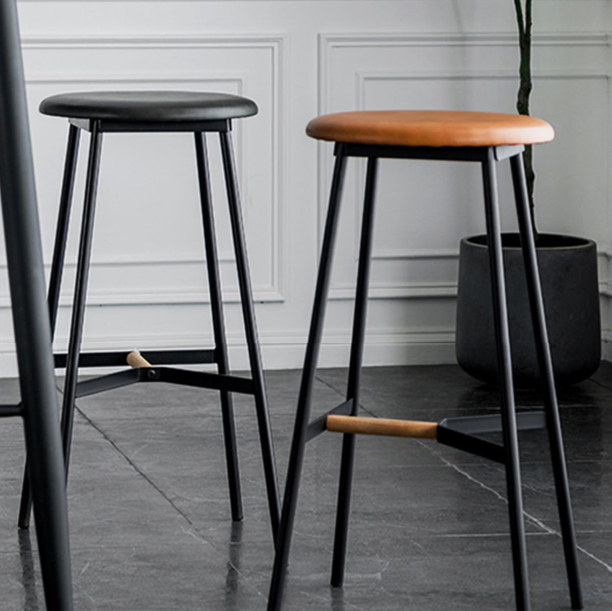 Industrial Backless Bar-stool PU Leather Bar Stool with Metal Legs