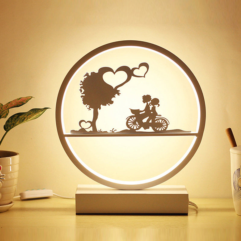 Moderne Style Deskbeleuchtung Linear LED -Schreibtischlampe neben dem Bett