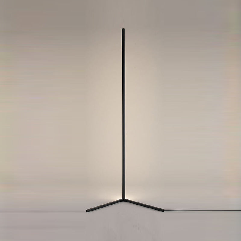 Linear Shape Metal Floor Lighting Modern 1-Light Floor Light Fixture in Black