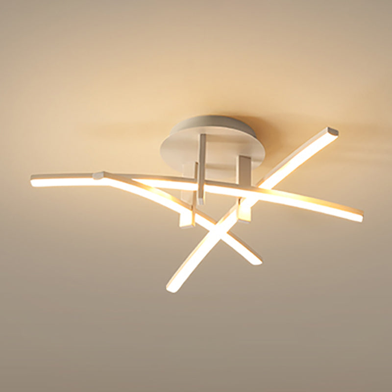 Style moderne de style linéaire lampe à plafond en métal Éclairage de plafond multicellant pour salle à manger