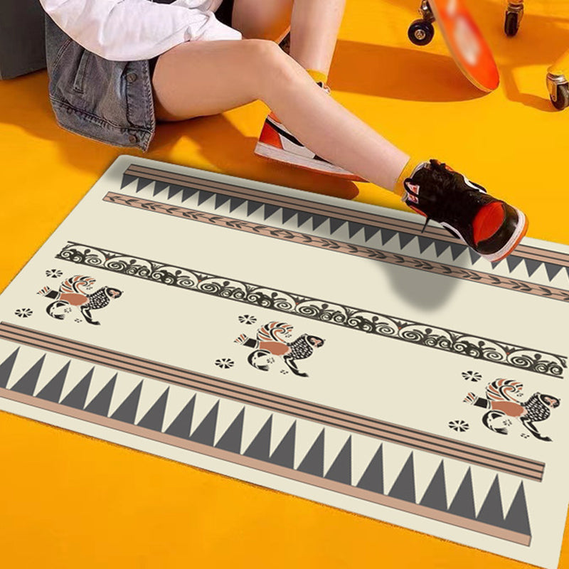 Black Vintage Rug Polyester Graphic Rug Washable Rug for Home Decoration