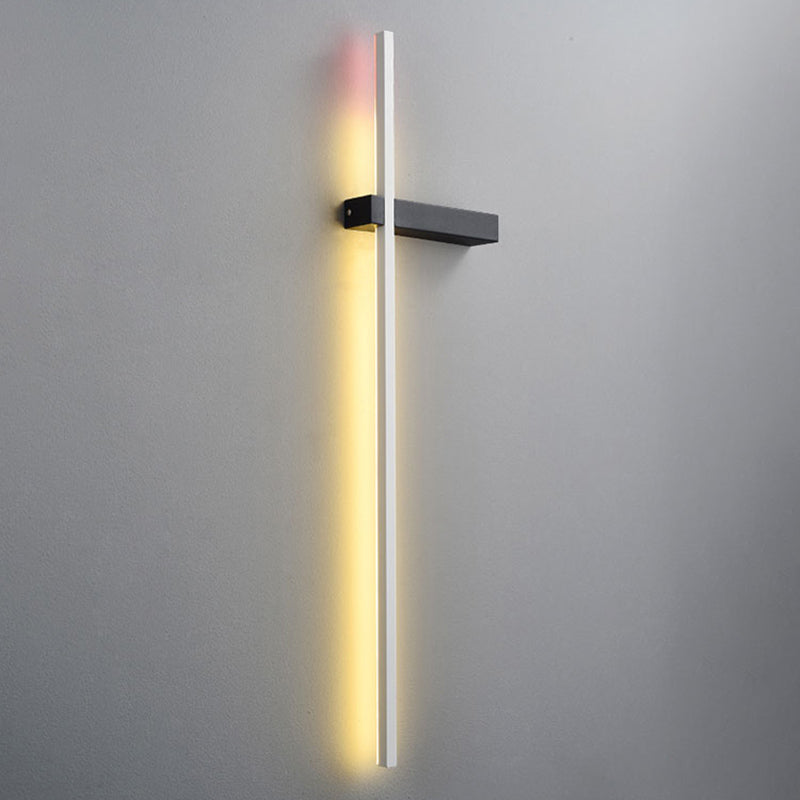 Aluminum Straight Wall Light Nordic Style LED Wall Sconce for Living Room