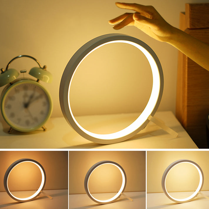 Lámpara de escritorio LED lineal de accesorio de iluminación de escritorio de estilo moderno para dormitorio