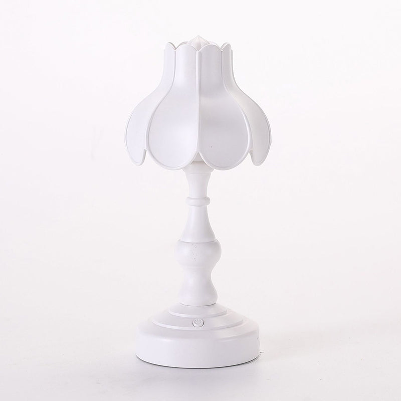 Table de forme de dôme moderne Light Metal 1 LAX NEULTANTS LEIL