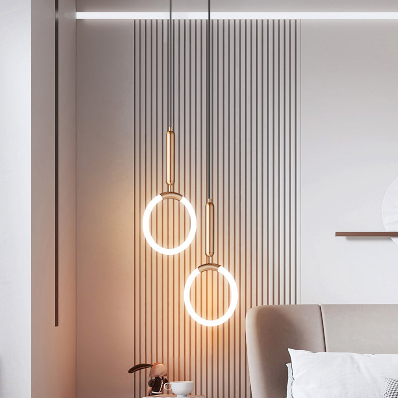 Zeitgenössischer Stil linearer Form Pendelleuchte Light Metal Einer Lichthängelampe in Gold