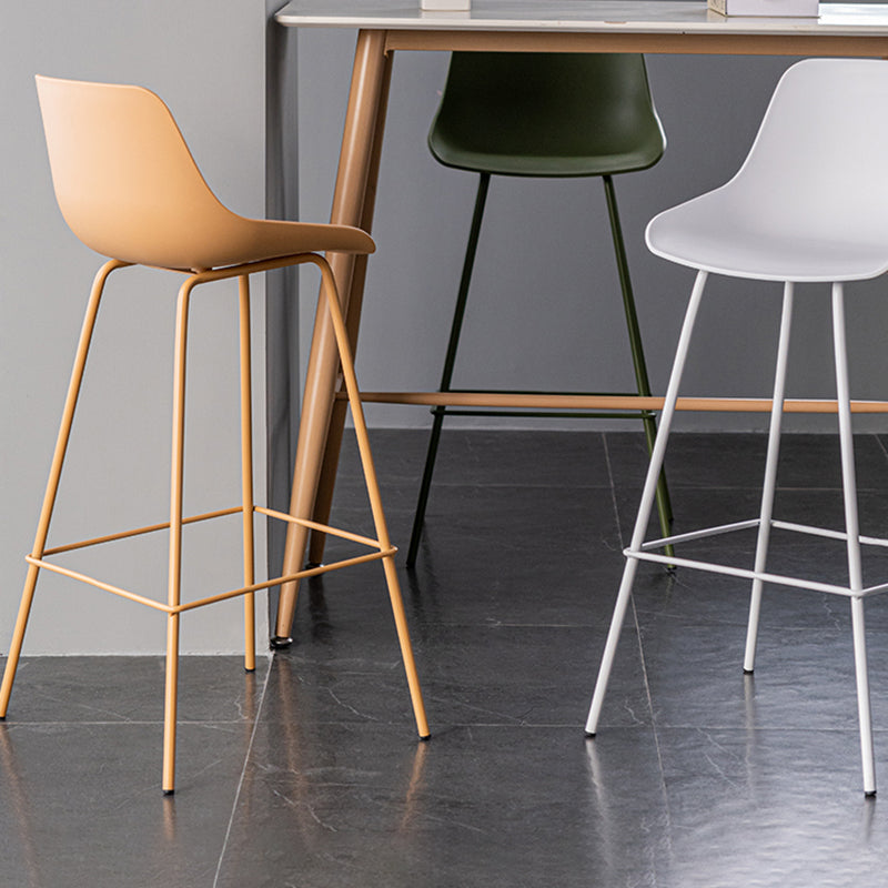 Contemporary Style Bar-stool Plastic Counter Bar Stool for Kitchen Bar with Metal Legs