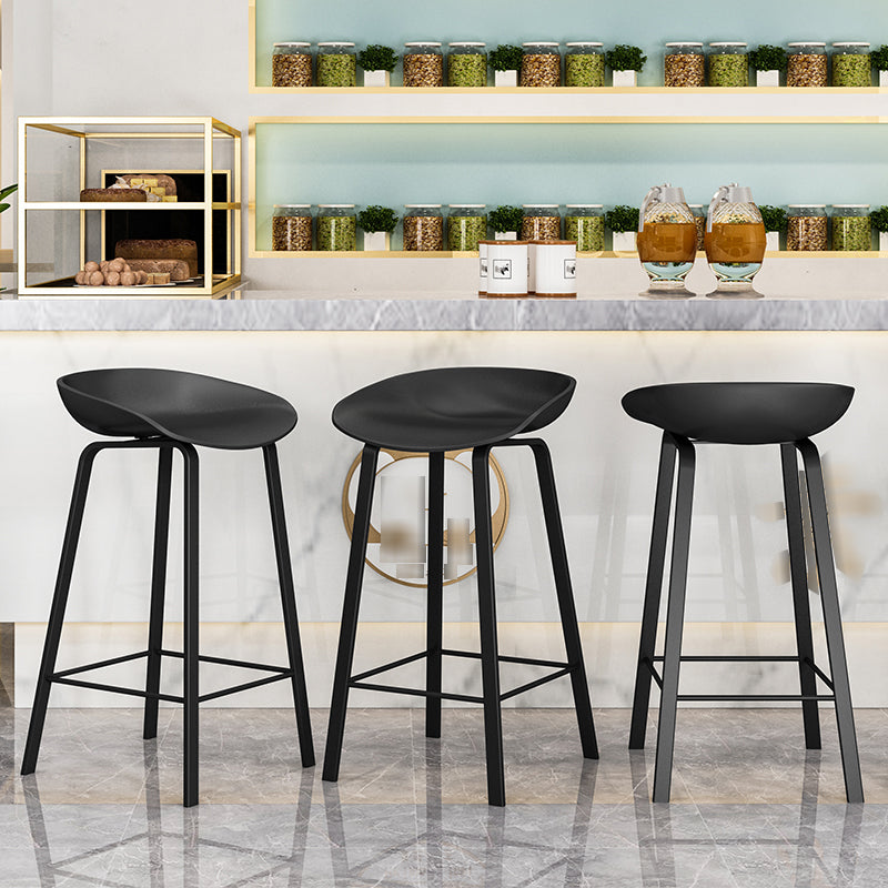 Nordic Design Bucket Low Back Stools for Home Plastic Counter Stool with Metal Legs