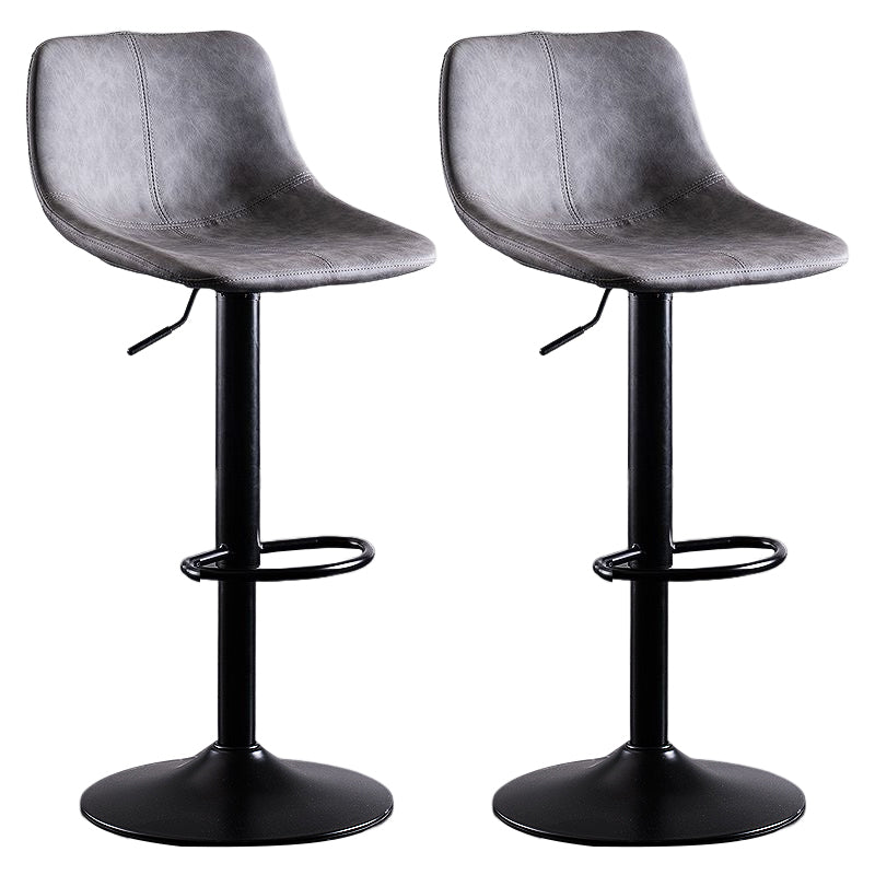 Industrial Bar and Counter Stool Low Back Stool with Pedestal Base in Black