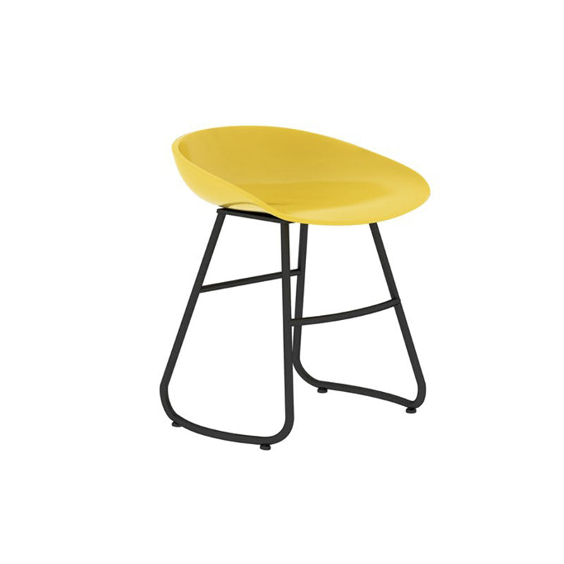 Modern Matte Finish Iron Bar Stool Footrest Milk Tea Shop Stool