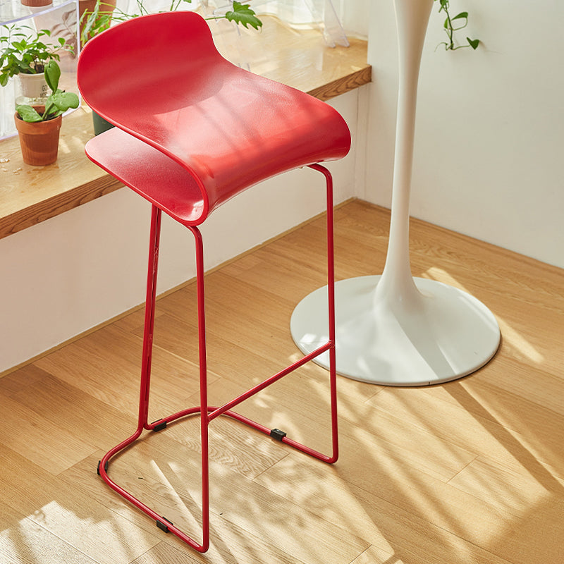 Scandinavian Restaurant Footrest Stool Matte Finish Plastic Bar Stool