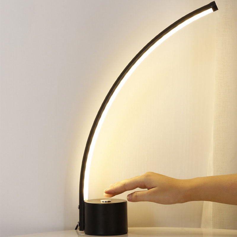 Einfachheitstil Nachttisch Lampe Metall Schlafzimmer LED-Tischleuchte