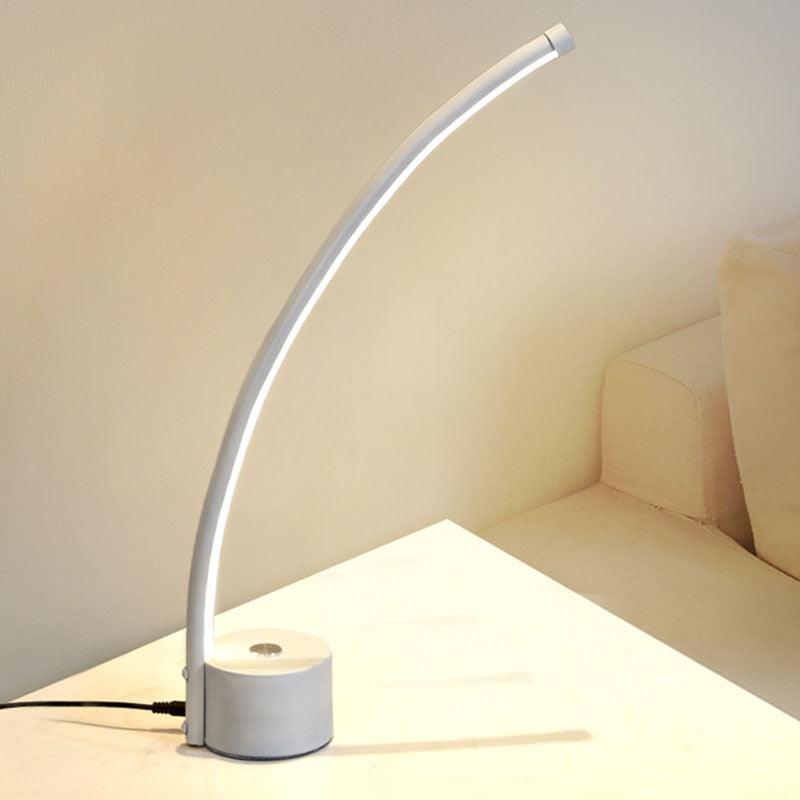 Einfachheitstil Nachttisch Lampe Metall Schlafzimmer LED-Tischleuchte